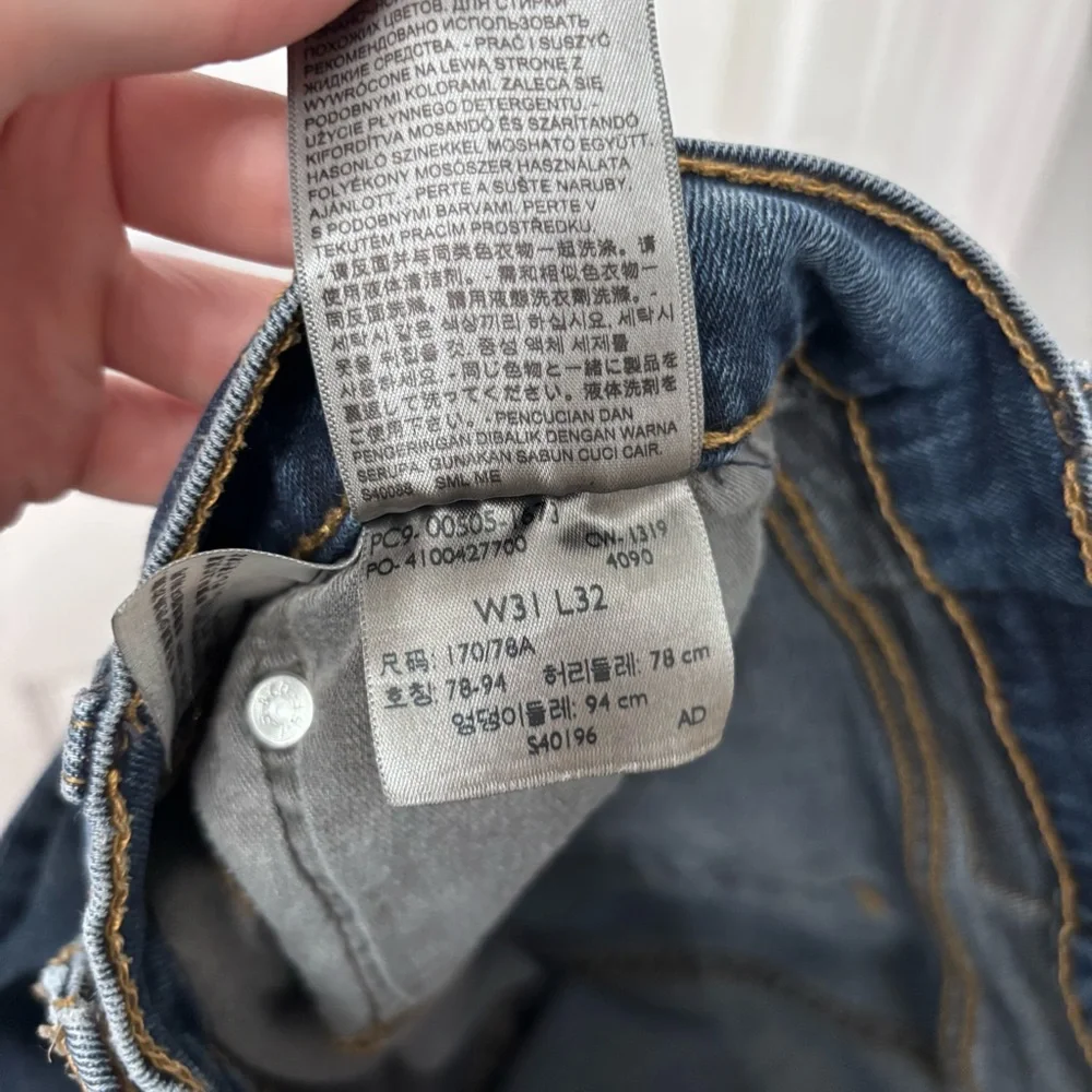 Dark Wash Straight Jeans | Levi’s 505 31x32 - Picture 6 of 11